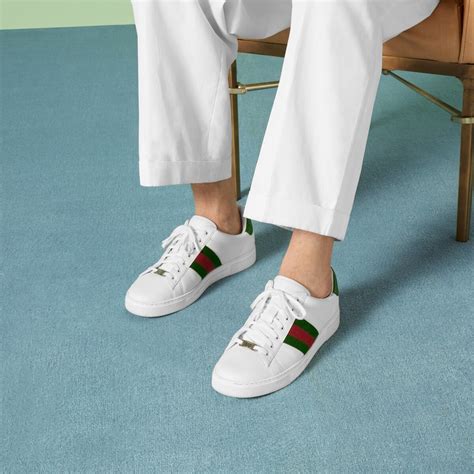 sneaker ace con pelliccia gucci|ace sneakers gucci.